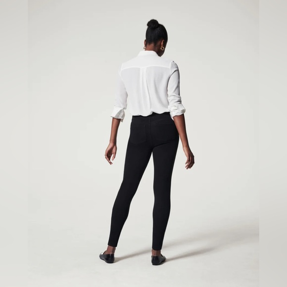 💎 SPANX 20018 Jean-ish® Ankle Leggings - Black - Picture 2 of 5